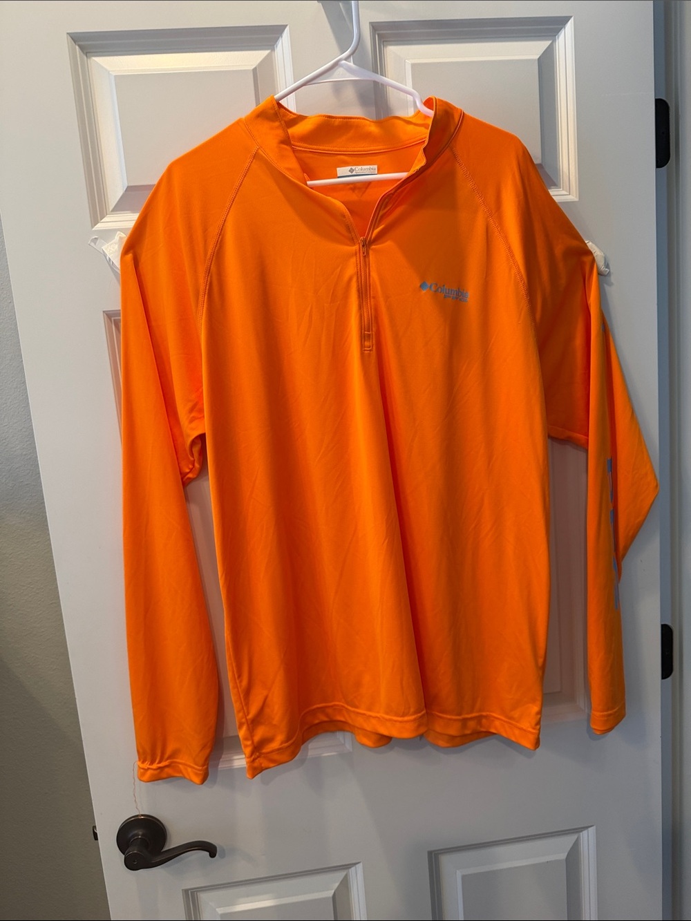 Columbia Bright Orange 1/4 Zip Performance Top. Never Worn